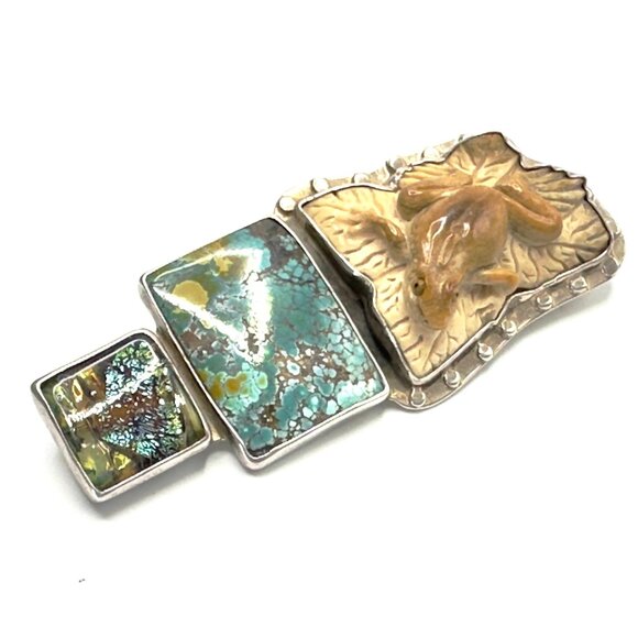 Vintage Amy Kahn Russell Carved Frog Brooch-Pendant Combo w/Turquoise & Glass - Picture 3 of 15